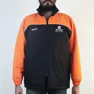 Chamarra Corta con capitonado. MODELO 26005